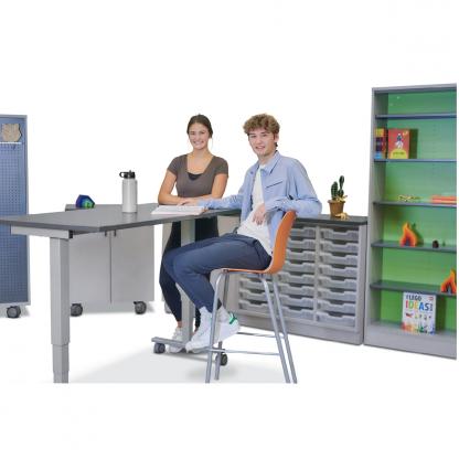 E! Seating and students